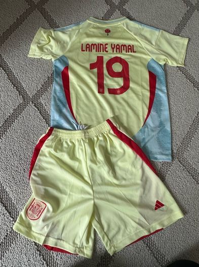 Barcelona Away Kit