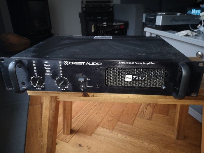 Crest Audio PRO 7200 Amplifier
