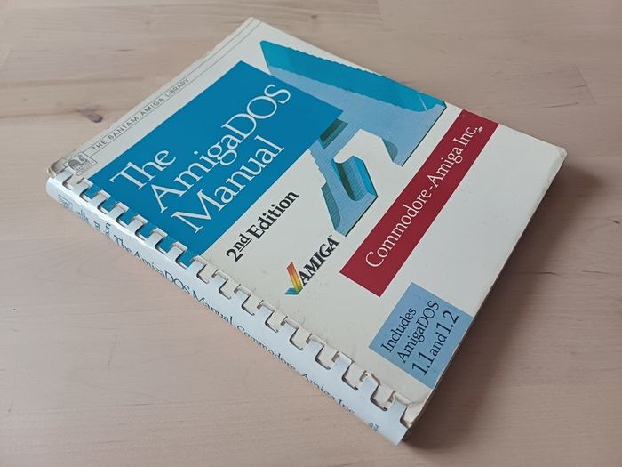 The AmigaDOS Manual 2nd Edition (Computer Programming Commodore Amiga Retro Computing 1987)