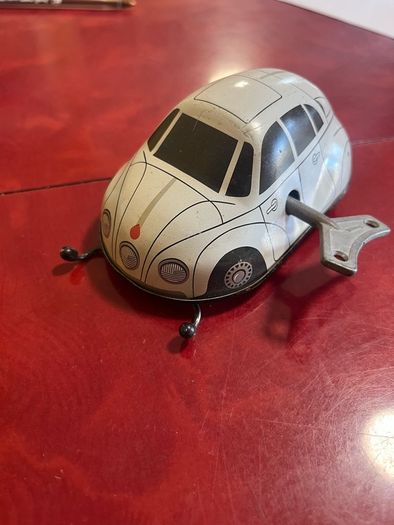 Clockwind motor tin tatra white sedan car