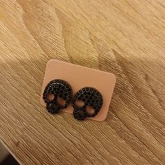 Halloween skull earrings