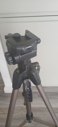 Samsung camcorder with tripod stand