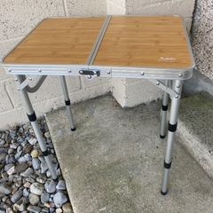 Folding portable camping table
