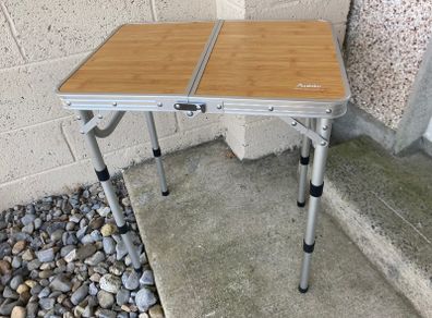 Folding portable camping table