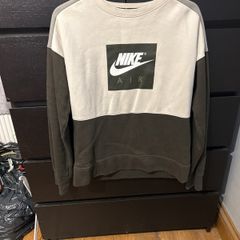 Nike Sweater
