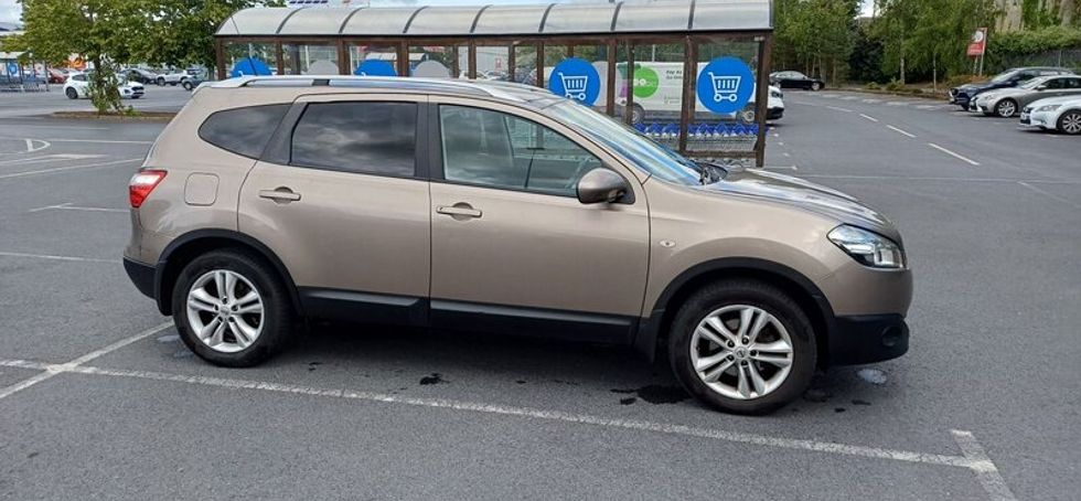 Nissan Qashqai+2 2011
