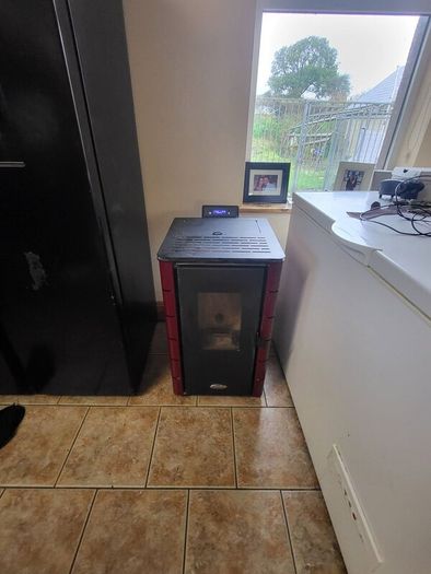 Stanley k50 5kw wood pellet stove claret