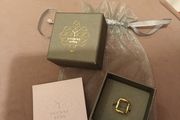Gold ring designer Yvonne Ryan