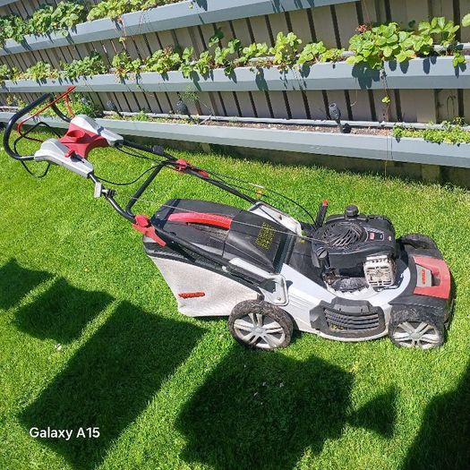 self drive lawnmower