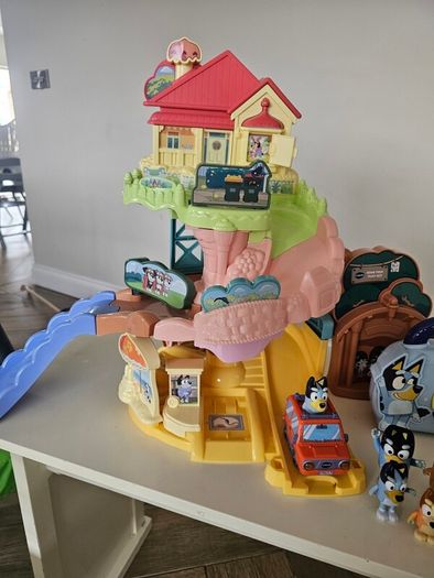 Bluey toy set