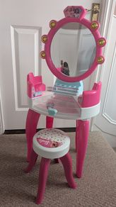 Barbie beauty studio