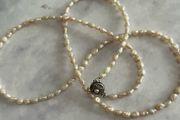 pearl necklace