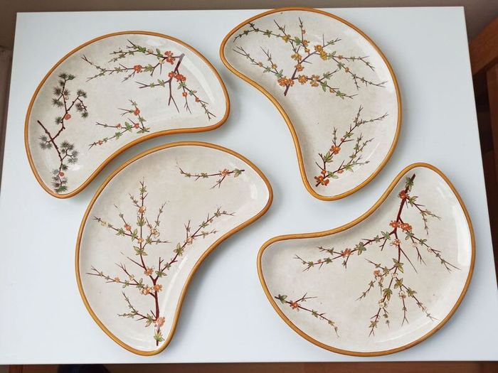 Antique Wedgwood Kidney shape plates with different blossom branches 4 pcs