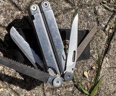 leatherman wave slim original camping fishing hiking edc pliers USA and sheath