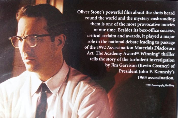 JFK (Oliver Stone Film) [1991] Kevin Costner, Kevin Bacon, Tommy Lee Jones, Gary Oldman, Joe Pesci & Donald Sutherland [DVD Movie]