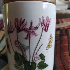 Portmeirion jar with lid/1972