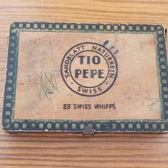 Vintage Tio Pepe wooden cigar box, specifically designed to hold 25 Swiss Whiffs