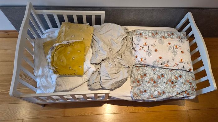 Bed, car seat, buggy
