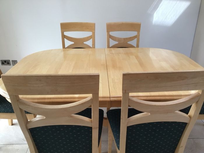 Extendable Dining Table and Six Chairs