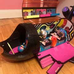 LOL dolls and accessories