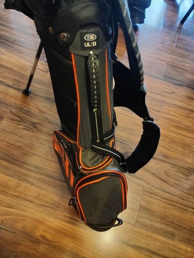 US kids golf ultralight set 4 clubs, right hand. 51". Good condition.