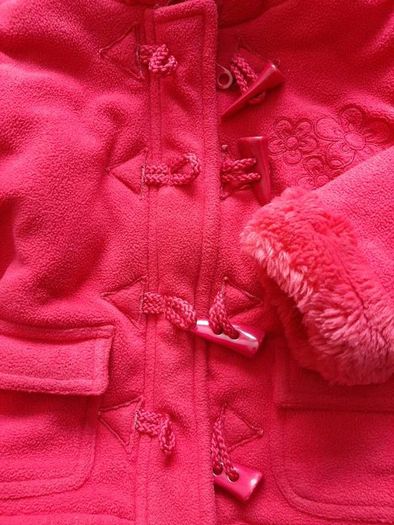 New girls hats tags attached and free coat