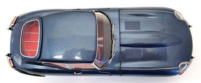 Jaguar E-Type Coupe 1961 Kyosho New In Box 1/18