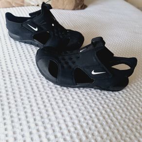 Nike Kids Sandals - Size 28