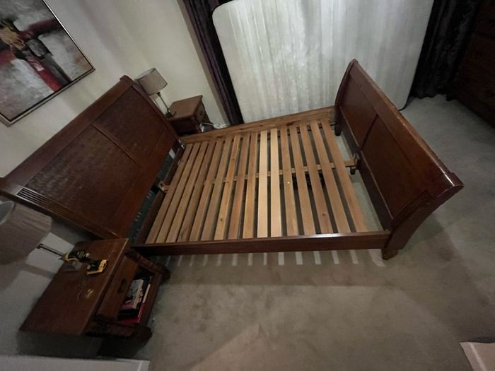 Beautiful Queen Sized solid sleigh mahogany bed