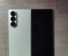 Samsung Galaxy Z Fold 7 - 512gb - Mint Condition - Unlocked - Mint Green