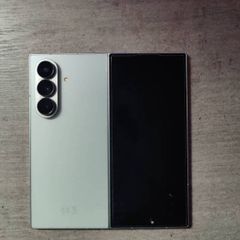 Samsung Galaxy Z Fold 7 - 512gb - Mint Condition - Unlocked - Mint Green