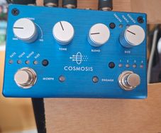 Pigtronix Cosmosis Stereo Ambient Morphing Reverb Pedal Excellent Condition