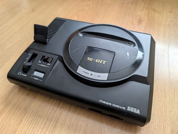 Sega Megadrive (Open Heart Modded)