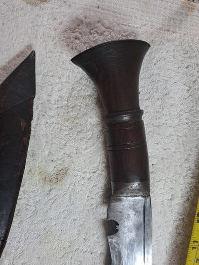 Ornamental dagger wallhanger.