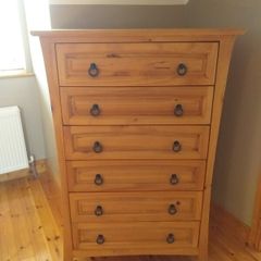 chest of drawers & matching bedside locker