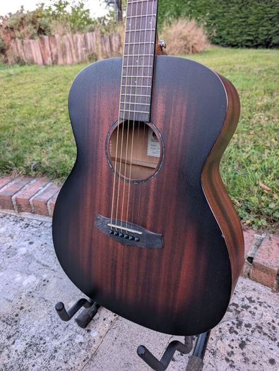 Tanglewood TWCR Acoustic Guitar
