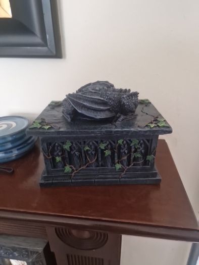 Dragon box