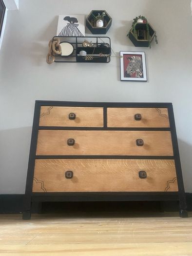 chest of drawers/hall stand