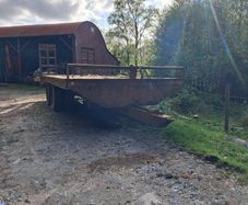 Low loader