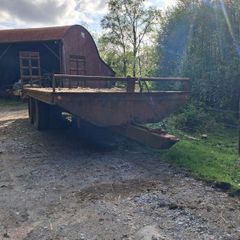 Low loader