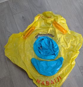 Free baby float pool seat