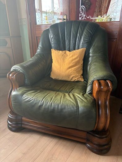 3 +2+1 Leather Suite