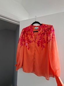 Love & Roses Blouse, size 14, excellent condition