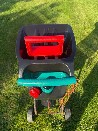 Bosch AXT Rapid 2200W Garden Shredder
