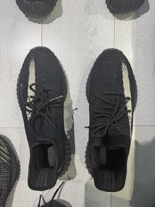 Yeezys Reps