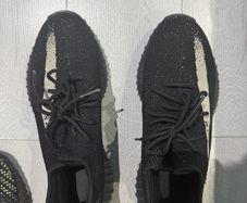 Yeezys Reps