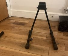guitar stand