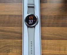Samsung  Watch 4
