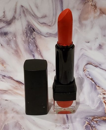 Sleek Lipstick