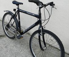 Planet shadow mens mountain bike
